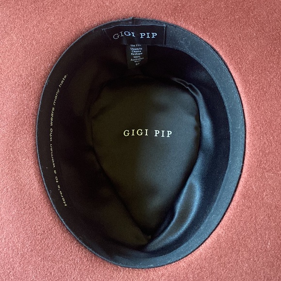 GIGI PIP Burgundy Hat - Picture 2 of 3